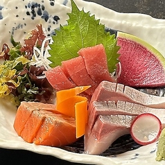 本日のお刺身三点盛り合わせ