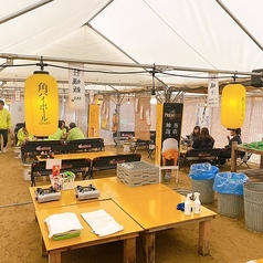 屋根、壁があるので寒さもしのげて快適に牡蠣を楽しめます♪