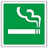 店内は完全禁煙ですが、お店の入口前にて喫煙所を設置しております！