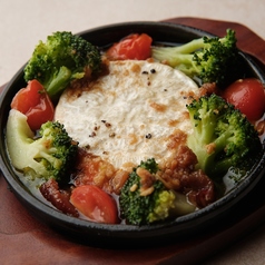 カマンベールの旨アヒージョ