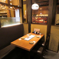 ゆったり座れるテーブル席♪