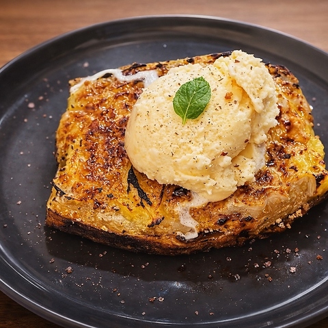 甘い焼き芋スイーツと あったかいドリンクをご用意しています