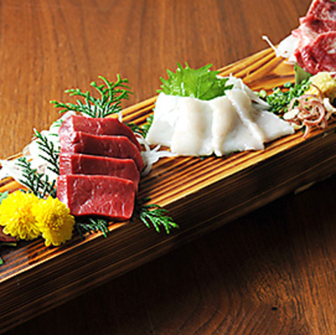 九州熊本のうまかもんが勢揃い！名物の馬刺しをはじめとした馬肉料理も多数ご用意有！
