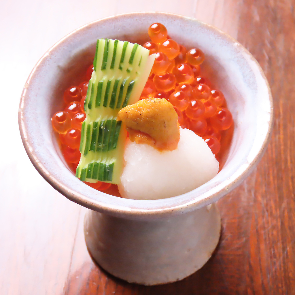 寿司や天ぷら、歴史ある老舗の本格的な和食をカジュアルに楽しめます。ぜひお気軽にご来店ください。