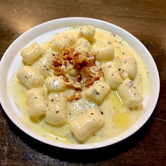 燻製くるみと濃厚ゴルゴンゾーラ