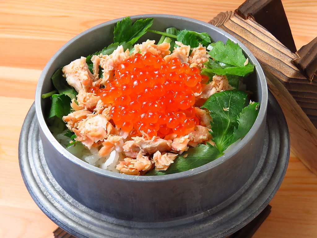 絶品の釜めしもオススメの逸品です！食事利用～飲みまで充実のメニューラインナップです。