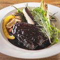料理メニュー写真&nbsp;豚バラ肉と黒胡椒の赤ワイン煮込み