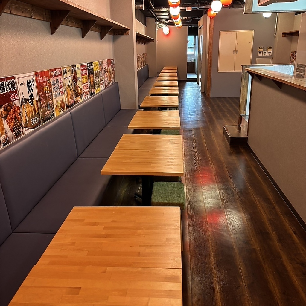 広々とした店内で大人数の団体様も大歓迎！会社宴会やサークル打ち上げなど様々なシーンでご利用可能