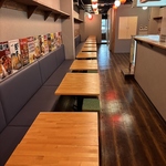 広々とした店内で大人数の団体様も大歓迎！会社宴会やサークル打ち上げなど様々なシーンでご利用可能