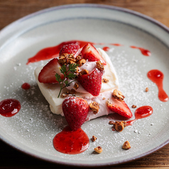 季節のフルーツのセミフレッド