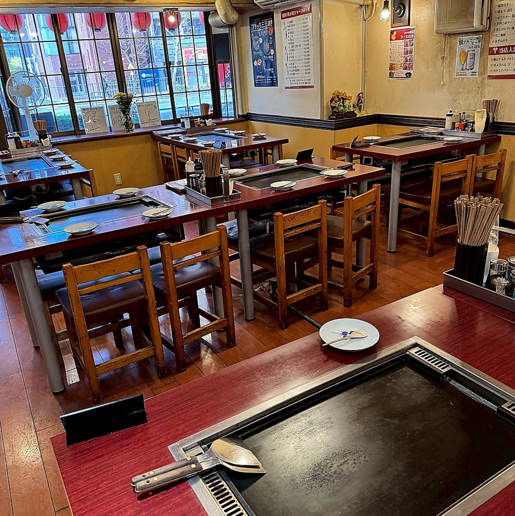 勝どき駅徒歩1分のアクセスの良さをウリです！美味しいもんじゃをすぐにいただけます！