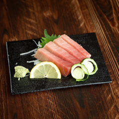 マグロ中トロ刺し