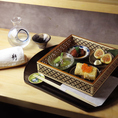 前菜4種のみでもお食事可能です。自慢のお酒とご堪能下さいませ。