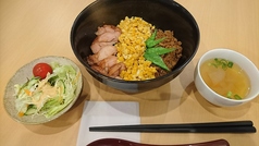 鶏三食丼