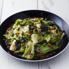 キャベツとケールのホットアンチョビサラダ