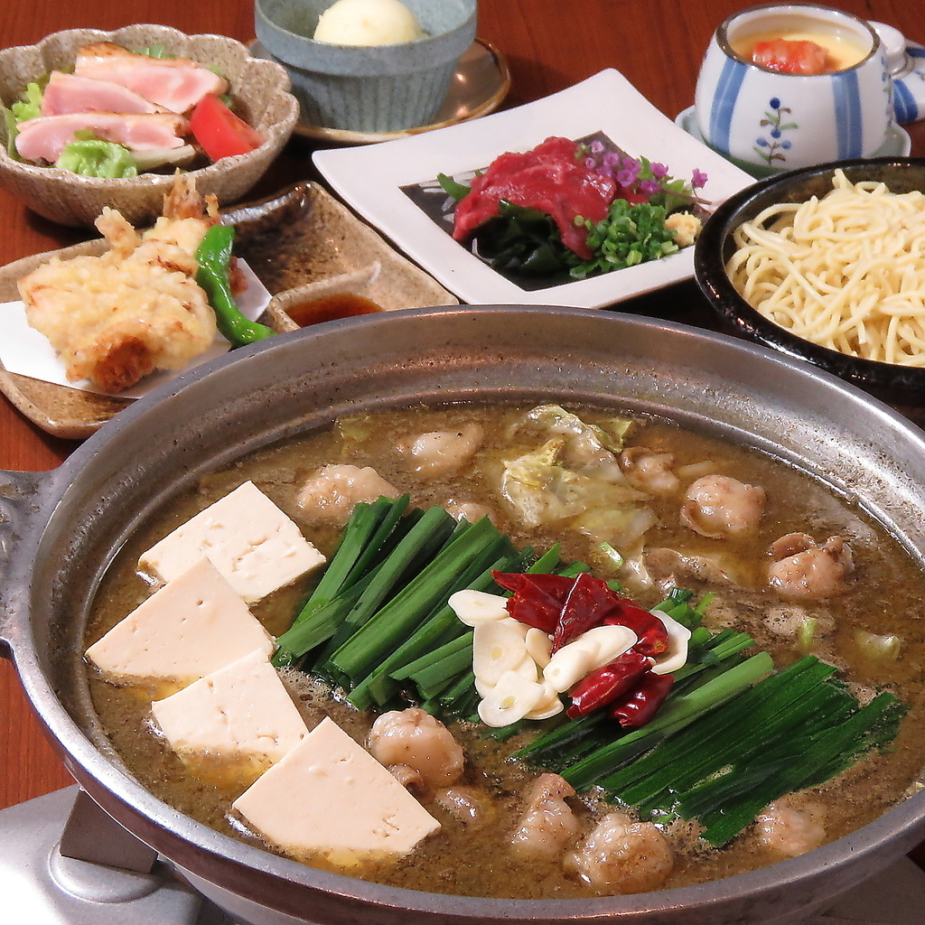 鍋や旬な魚、九州料理を堪能できる自慢のコースをご用意♪