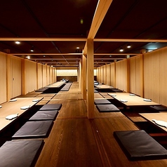 【31～60名様完全個室（掘りごたつ）】日時によっては60名様から貸切もOK。マイクも無料でお貸しします。2時間飲み放題付きコースは4000円～ご用意。苦手な食材やご要望があれば、ぜひご遠慮なく教えてください！できる限りご希望にそえるよう心を込めてご用意します。大切なひとときを、ぜひ当店でお過ごしください。