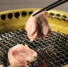 極厚熟成霜降り牛タンと熟成牛タンの食べ比べセット