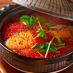 【和×中×創作の融合◎】鮭いくら土鍋や天心盛りなど、上質食材を味わう『和中創魚コース』が人気♪の写真