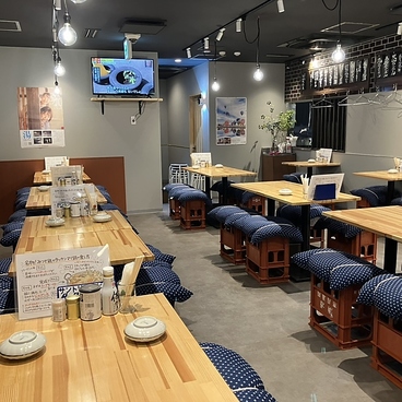 佐賀みつせ鶏 酒場 高しな 富山駅前店の雰囲気1