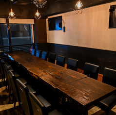 《大人数様向けテーブル席》【8名-24名】飲み会やパーティにおすすめのお席です