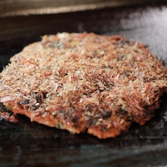 ホルモンと油かすのネギ焼き