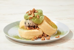 奇跡のパンケーキ　宇治抹茶とクッキークリームKISEKI PANCAKE  UJI GREENTEA,COOKIESAND CREAM