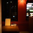 窓辺の人気席！昼は緑豊か・夜は夜景を！