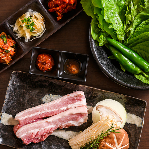 韓国料理専門店 ブサンオンニ