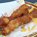 料理メニュー写真&nbsp;もも肉と軟骨の串（骨肉相連2本）