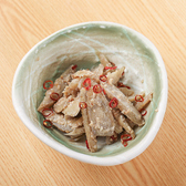 毎日手作りのおばんざいは、お店で丁寧に引いた出汁が効いた和風料理を中心に、種類豊富にご用意。福島飯からおつまみ、逸品まで、心温まる味をお楽しみください。