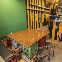 最大8名様でご利用可能なテーブル席。