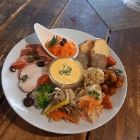 前菜8種盛り合わせ（2名様織）