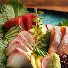 お刺身盛合わせ　本日の鮮魚【三点盛り】