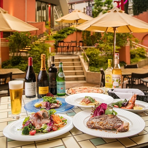 夜を満喫♪夏場は開放感溢れるオープンテラスで本場のナポリピッツァが味わえる！