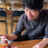 空と燻製とORIONのスタッフ1