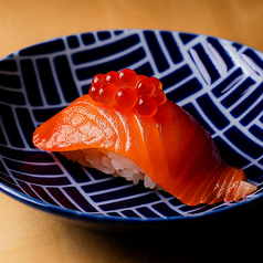 サーモンのいくらのせ