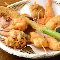 厳選素材の串揚げ！こだわりのソースは5種類
