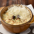 料理メニュー写真 熱々チーズのポテサラ