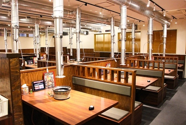 焼肉ぐりぐり家PREMIUM松永店の雰囲気1