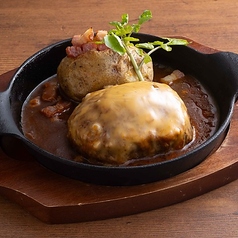 煮込みチーズハンバーグ