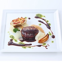 ハンバーグステーキとじゃがいものロースト デミグラスソース