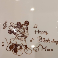 記念日や誕生日などに可愛いイラスト付きプレートを♪