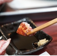 鮮度抜群の馬肉と職人技。馬刺し・しゃぶしゃぶを堪能