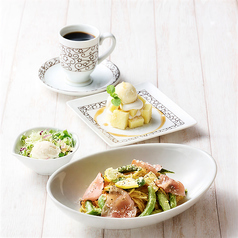 季節のおすすめセット[スパゲッティ+ミニサラダ+シフォン(ハーフ)+ドリンク]