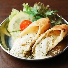 青唐辛子入りチーズ春巻き