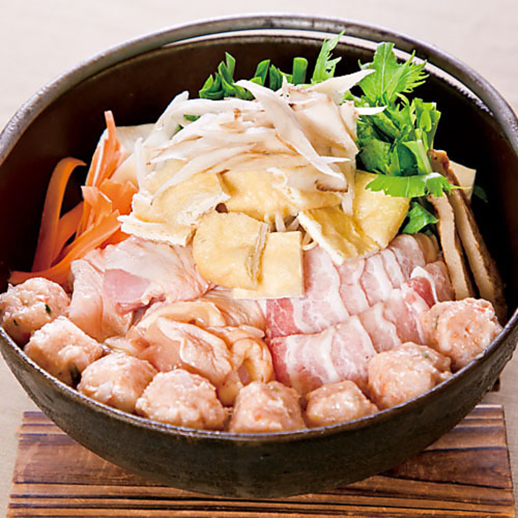 伝統のソップだしを使った江戸沢こだわりのちゃんこ鍋！本場両国で江戸沢の味を感じて下さい。