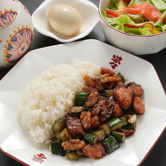 ピリ辛鶏肉炒め定食