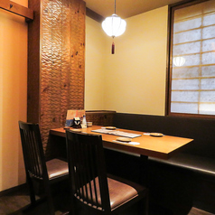 個室4名席×5 デートやちょっと贅沢な女子会なんかにGOOD★個室以外にも4名席は5席ご用意!!