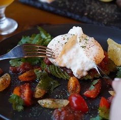 ブッラータチーズのメキシコ風カプレーゼ 